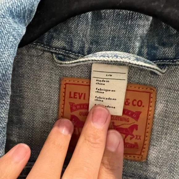 Levi's Blue Denim Vest - Picture 2 of 3